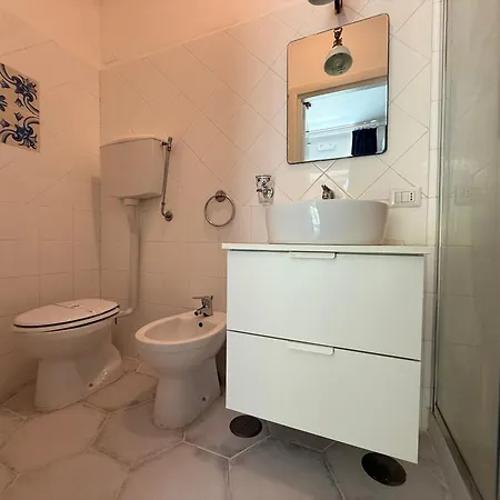 Eliza Art Apartman Capri